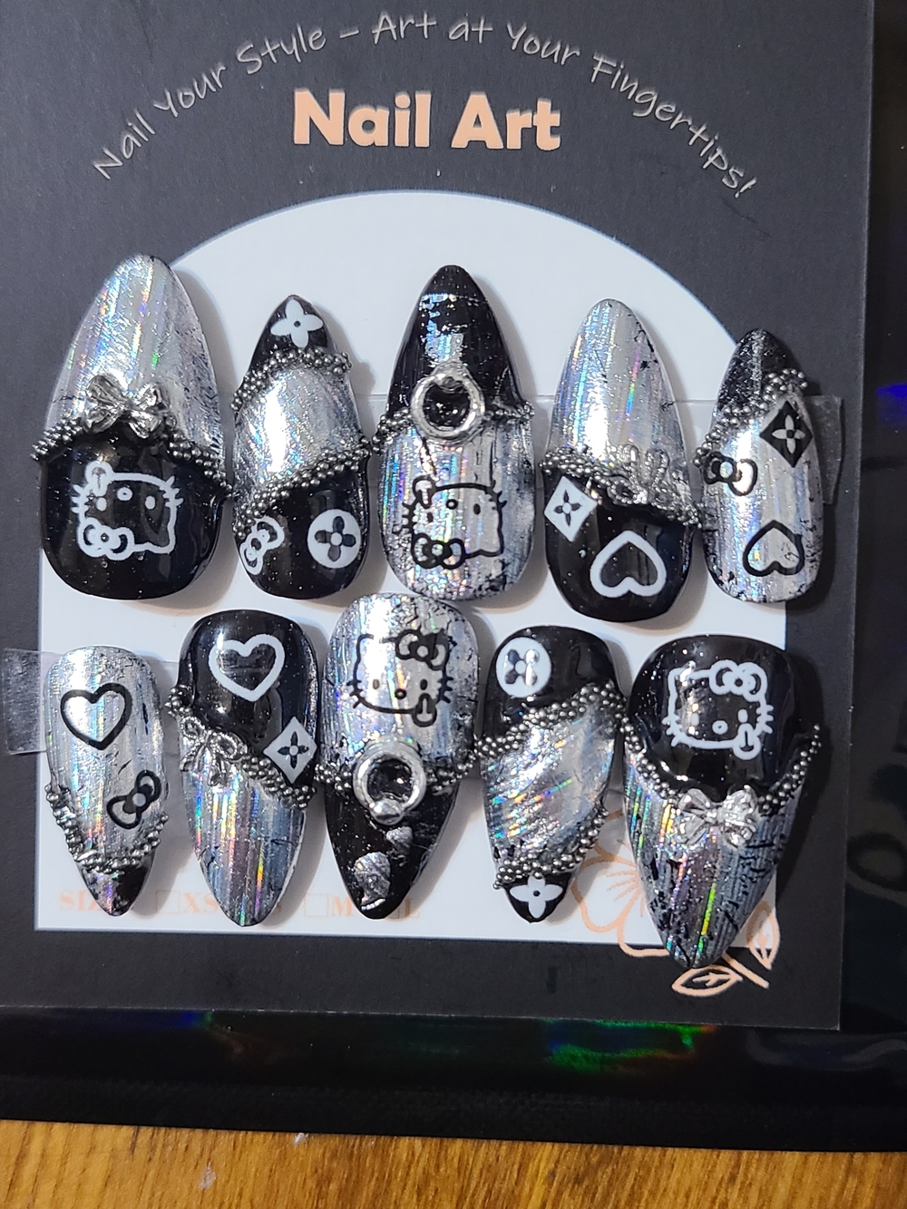 Hello Kitty Black & Silver Press-On Nail Set by